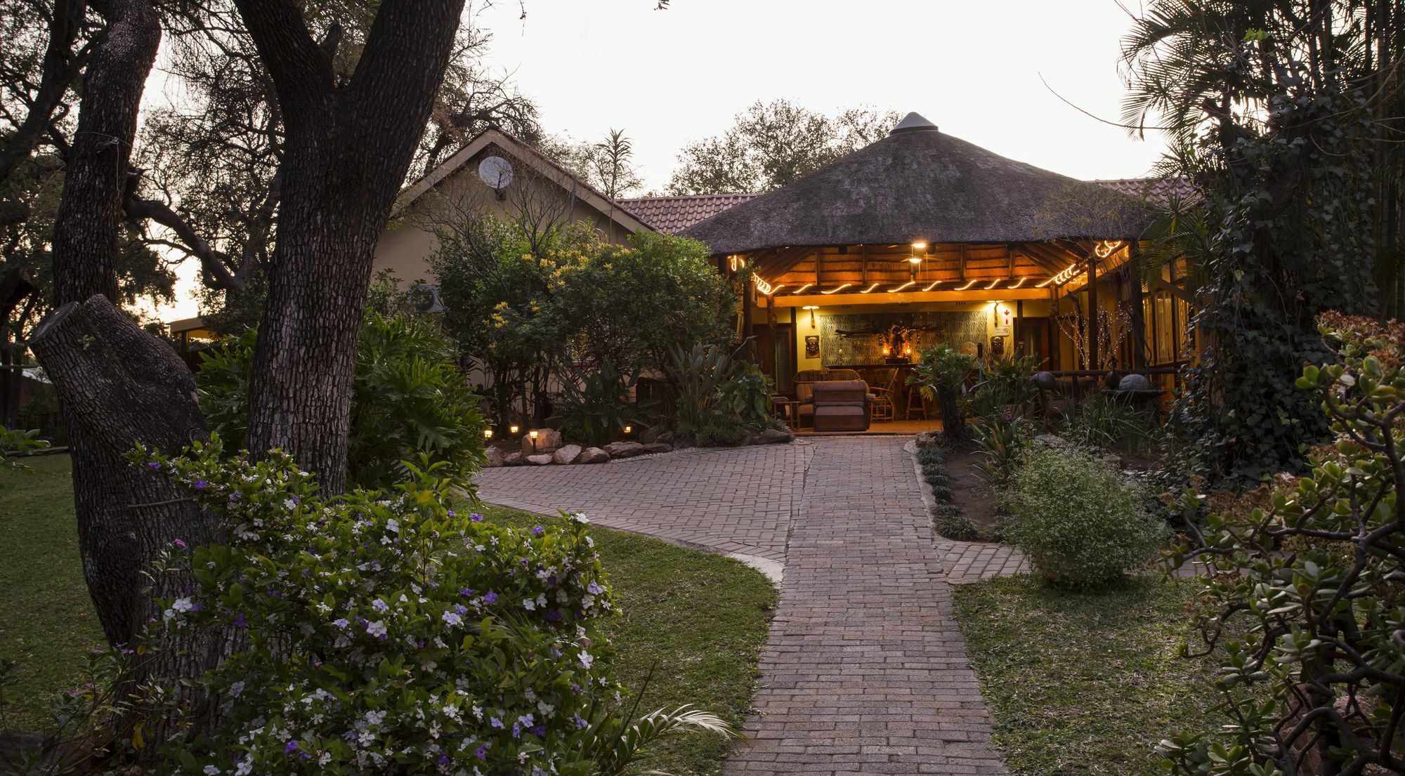 Sunbird Lodge Пгалаборва Екстер'єр фото